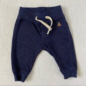 Baby GAP thick, joggers 3-6 MO. Worn 0-1 times